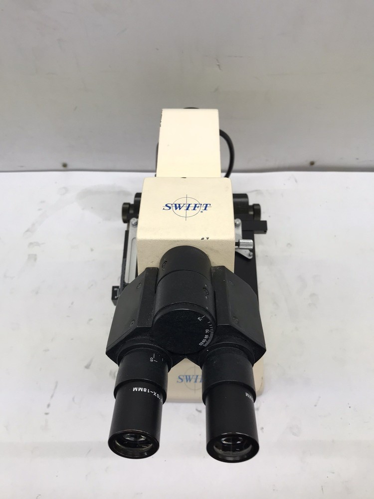 Swift M8000D Microscope Tested And Working 4 Objectives 2 Eyepieces.