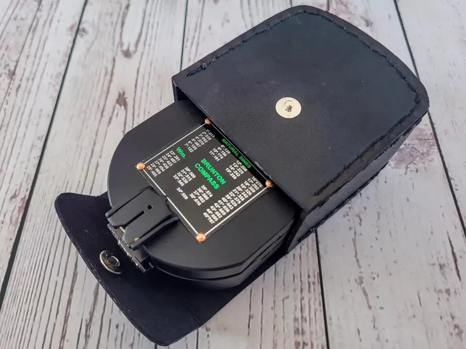 Vintage Bruntons Ainsworth Surveyors Geological Pocket Transit Compass