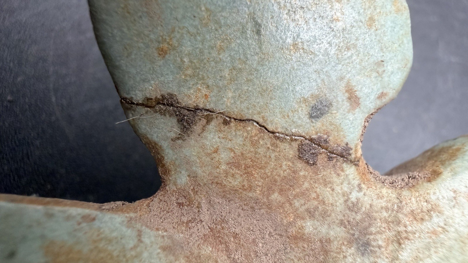 Blue Calcite Tula Hidalgo PreColumbian Eagle Aliencarvings Ojuelos