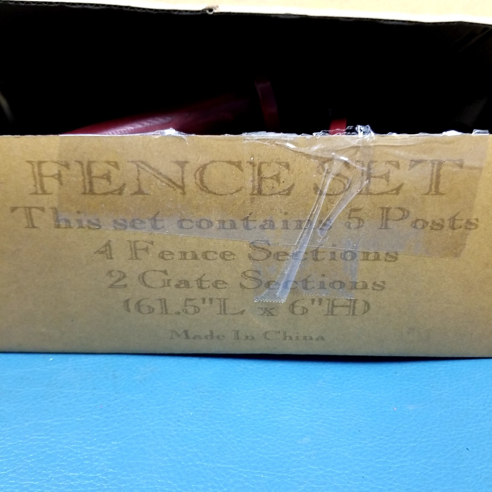 GUC Ragon House Metal Wood Mini Fence Rustic Christmas Decor Set