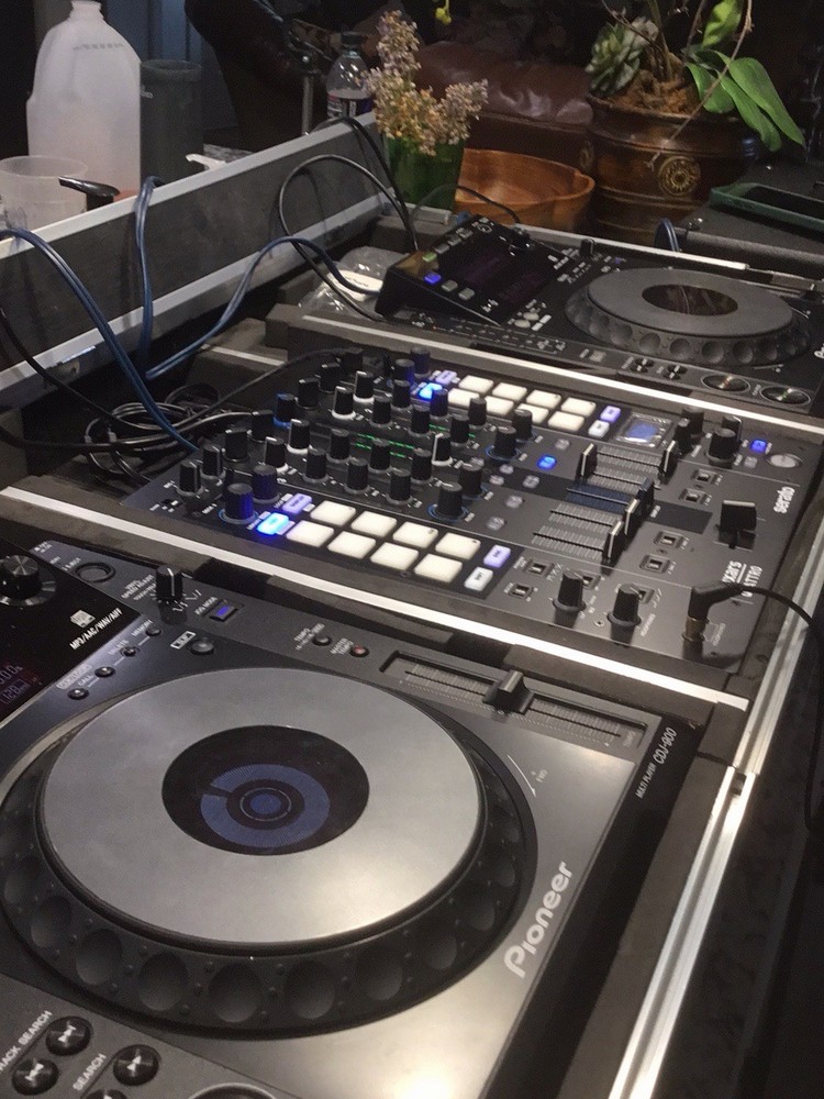 Pioneer CDJ-900 Double Deck Controller Built-in Mixer USB Powered Tabletop