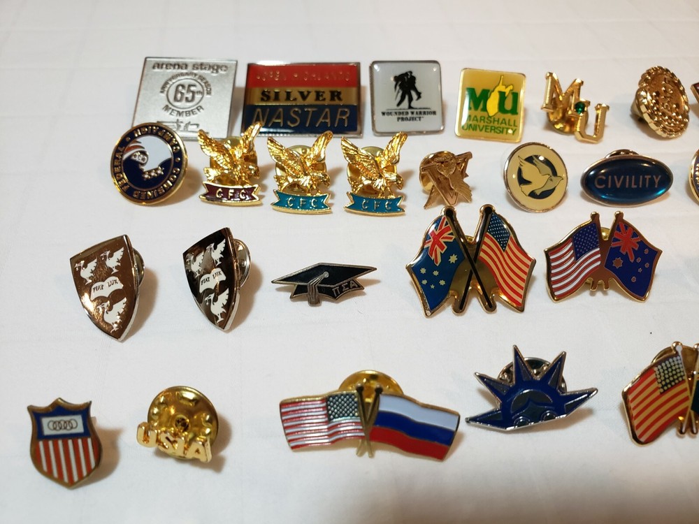 Lapel Pins 31 Pieces Miscellaneous US & British Flags Eagle MU ETC