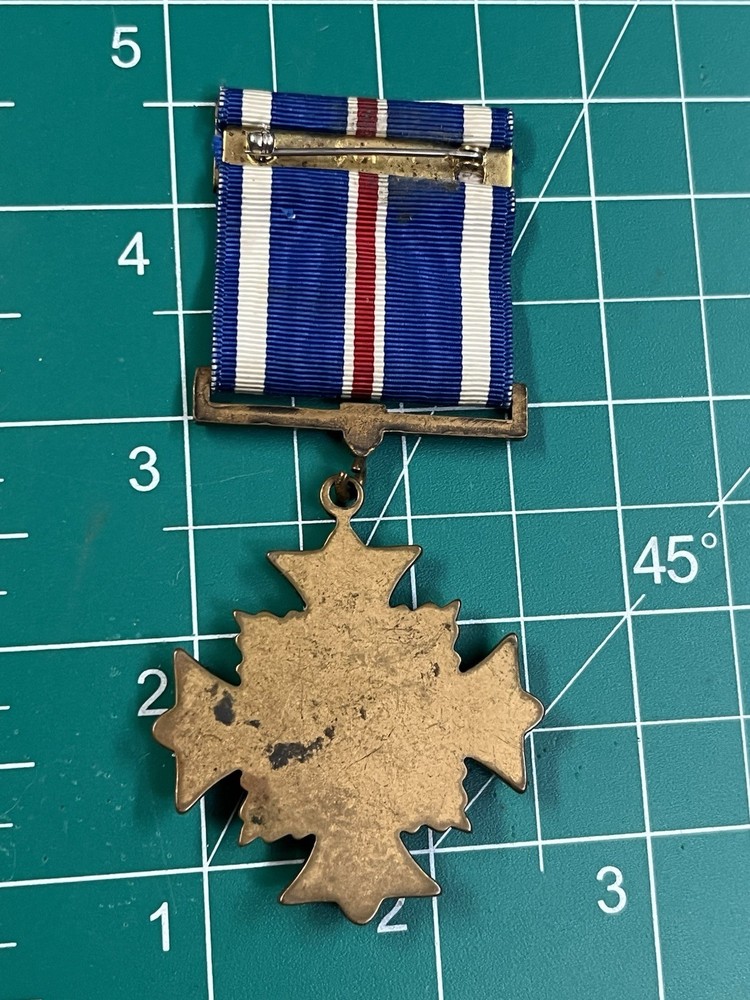 Post WWII DFC Distinguished Flying Cross w/ v Device