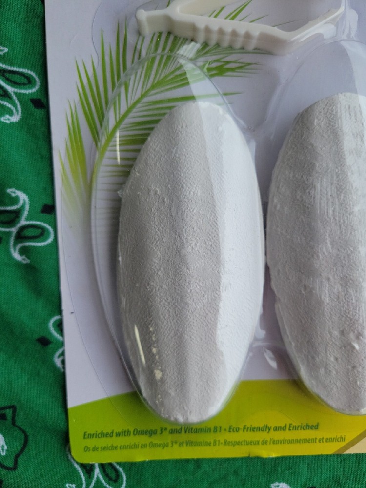 Penn Plax Bird Life E2 Natural Cuttlebone