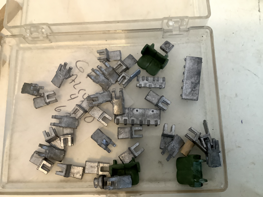 HO 1:87: Walters 933-950 MDC/ATH Dinner Interior as found