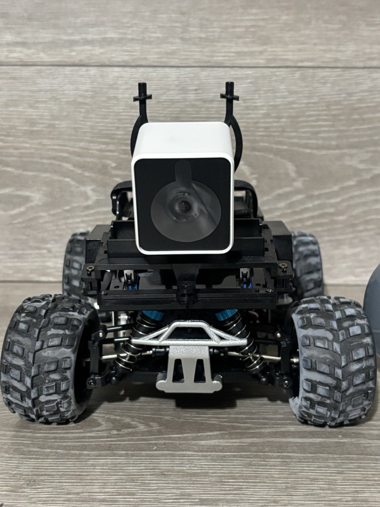 AWS DeepRacer Fully Autonomous 1/ 18th Scale Race Car ONLY for Developers