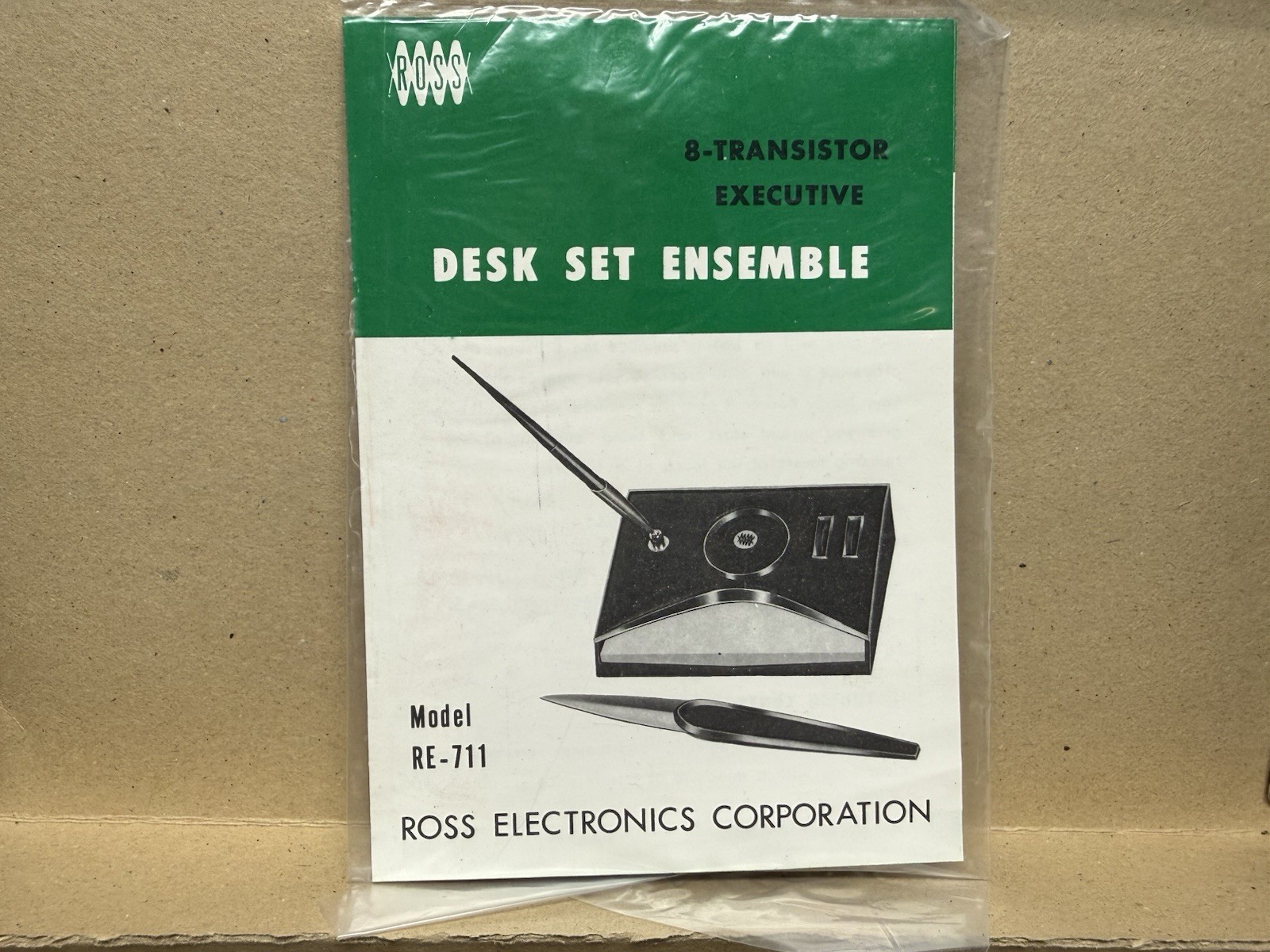 1960s Ross RE-711 Executive Desk Set w/ 8 Transistor Radio Complete Working