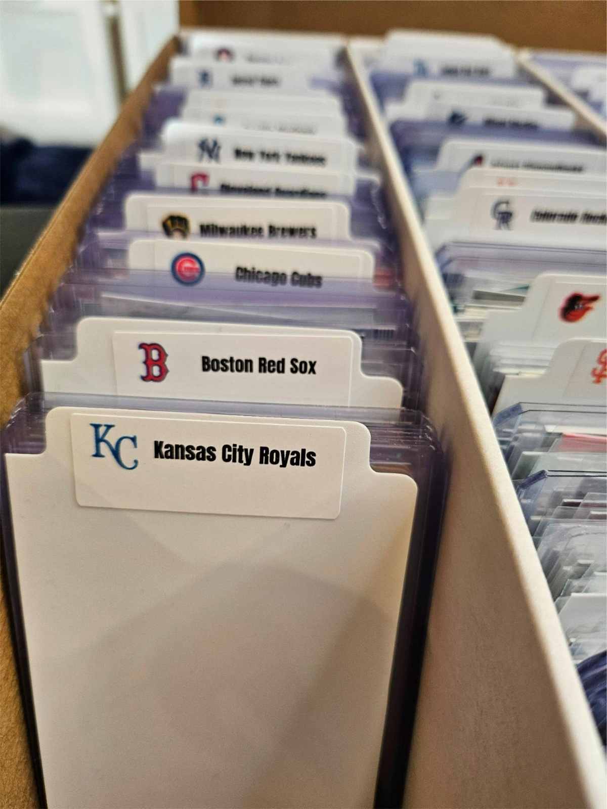 30 x Tall Sports Card Team Dividers with 30 MLB Teams Logos