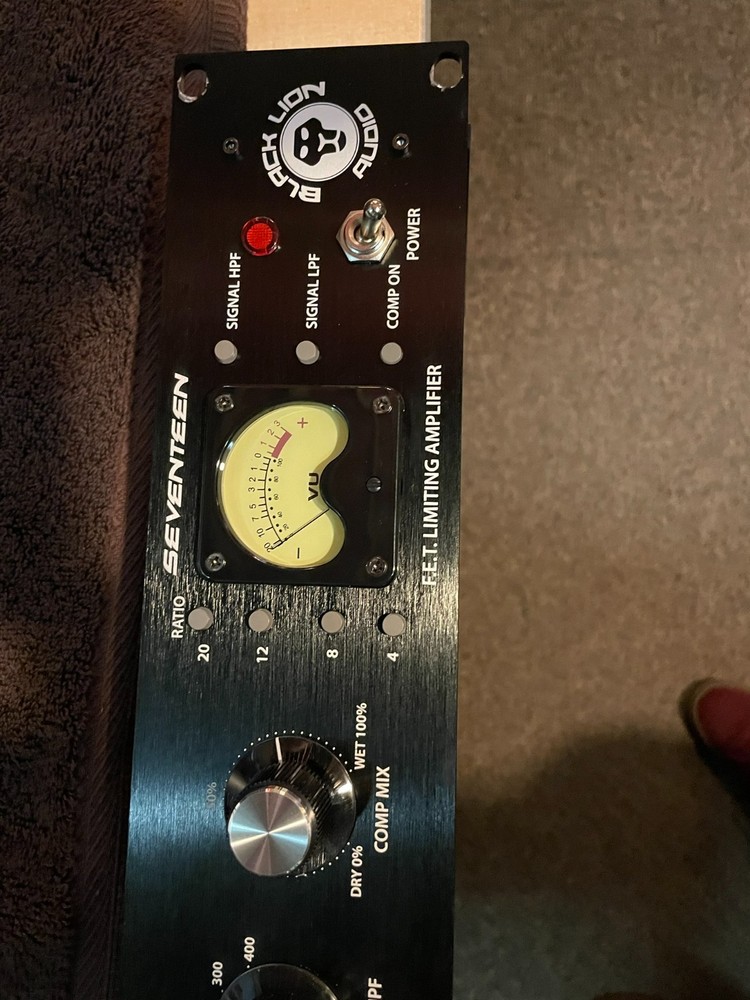Black Lion SEVENTEEN FET Limiting Amplifier 1176 Compressor
