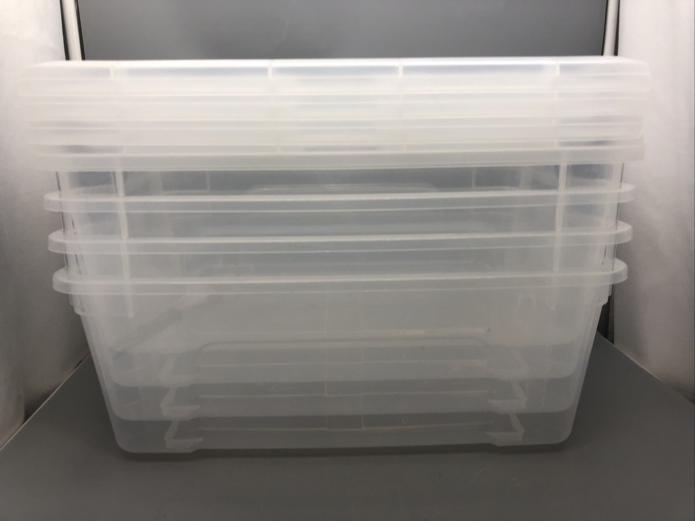 Iris Buckle-Up Storage Set 12.9 Quart 4 Pack Clear Plastic Storage Boxes W/ Lids