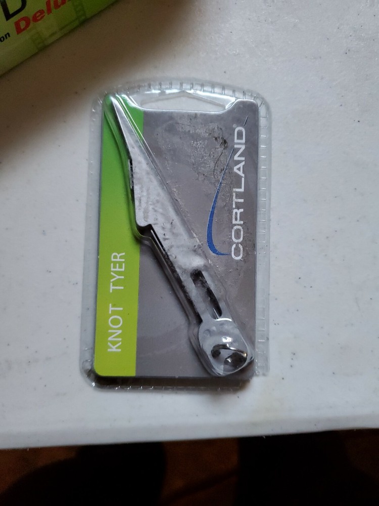 Cortland Knot Tyer