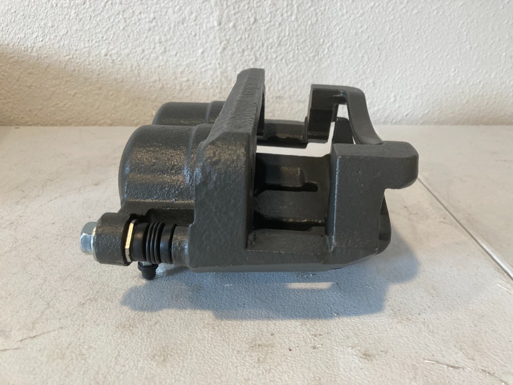 Duralast 18-B5022 BRACKETED CLPR CALIPER CON BKT