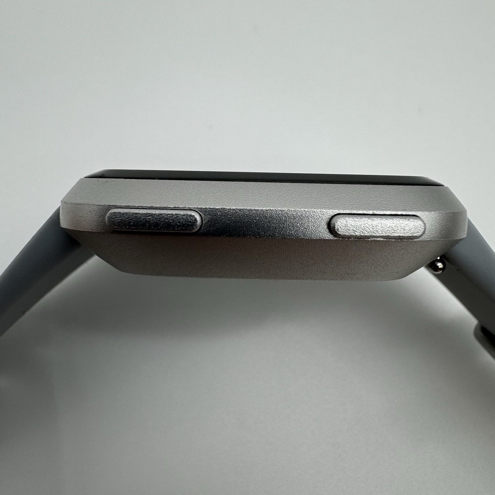 Fitbit Versa Smart Watch Bluetooth Fitness Tracker Silver Case (FB504) Large
