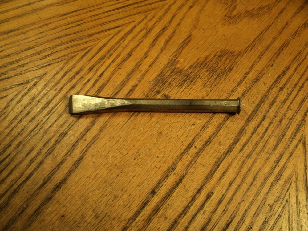 Vintage 1/2" Chisel Tool   4-3/8" Long   Japan