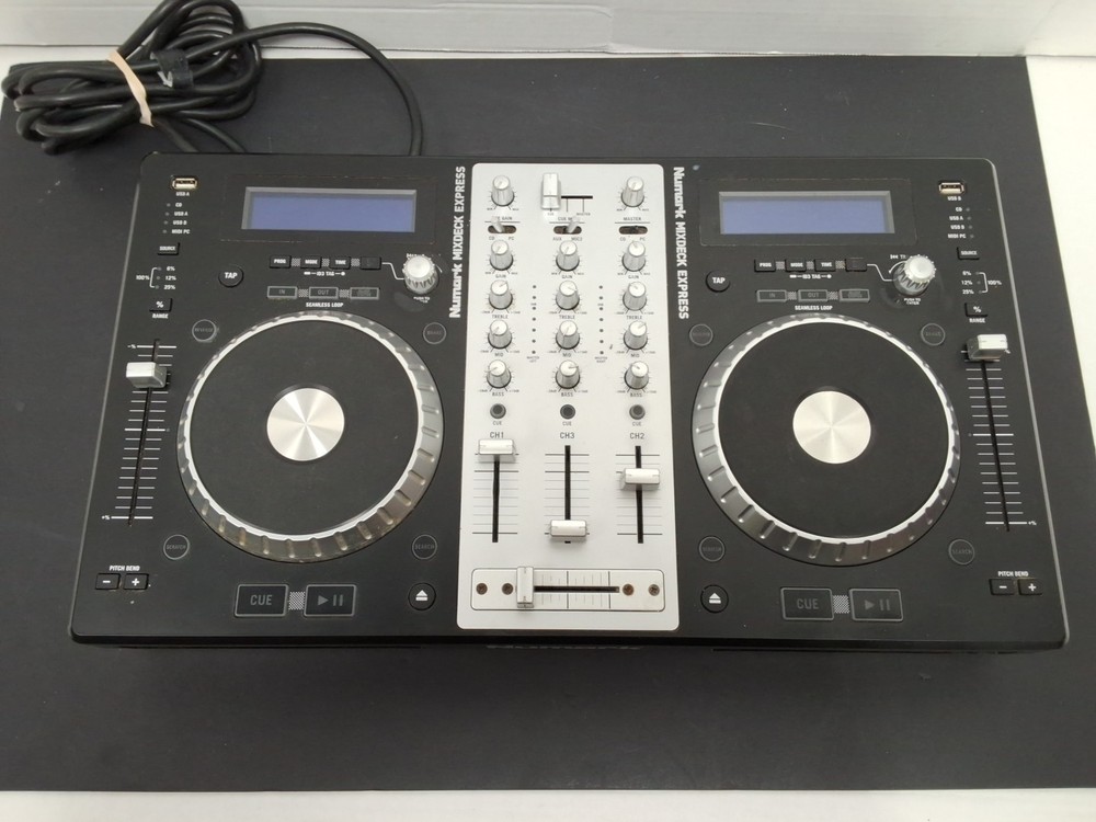 Numark Mixdeck Express - MARCH 2015- USED