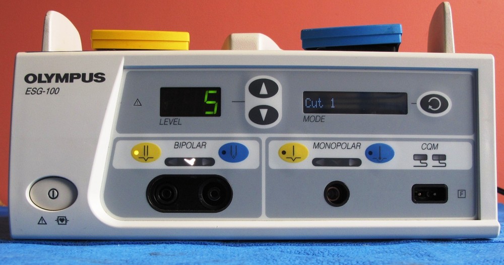 Olympus ESG-100 ESU Generator With Foot Switch 2012