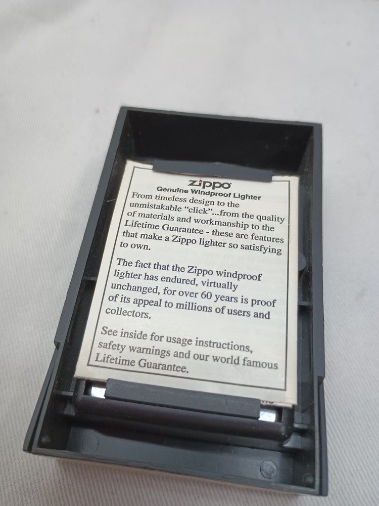 Genuine ZIPPO Brushed Chrome Refillable Windproof Lighter Needs New Flint