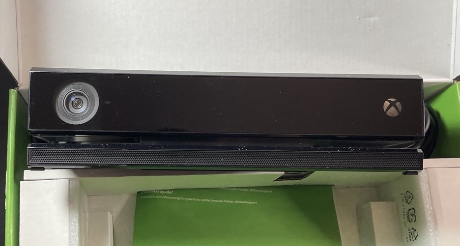 Official Microsoft Kinect Sensor for XBOX ONE OPEN BOX Display Model