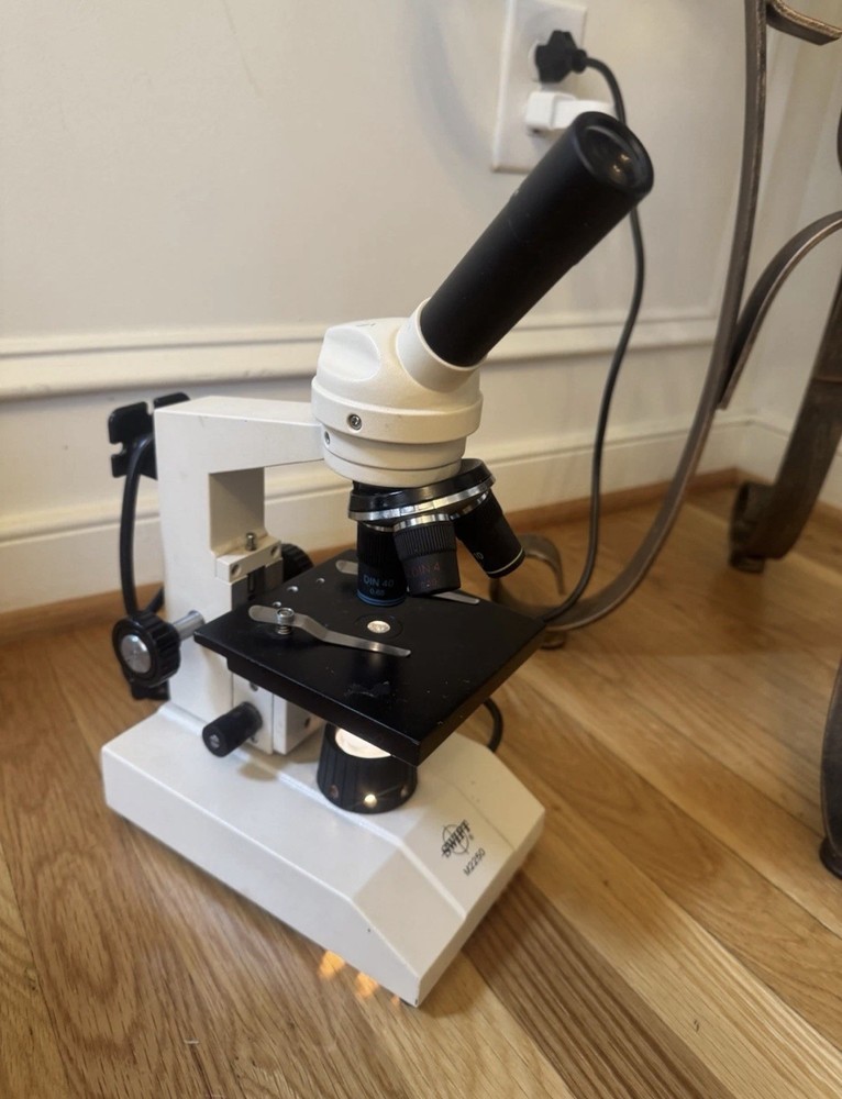 Swift Compound Microscope M2250