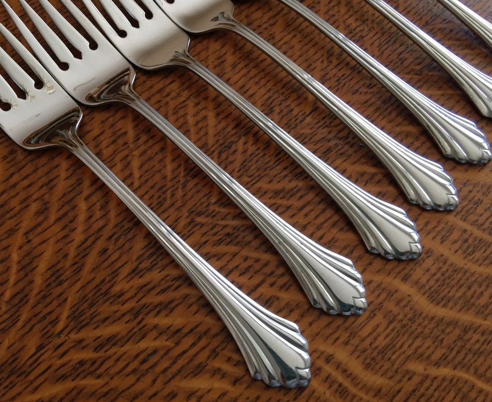 ONEIDA - BANCROFT - Silverware USA *YOUR CHOICE * STAINLESS FLATWARE + POLISHED