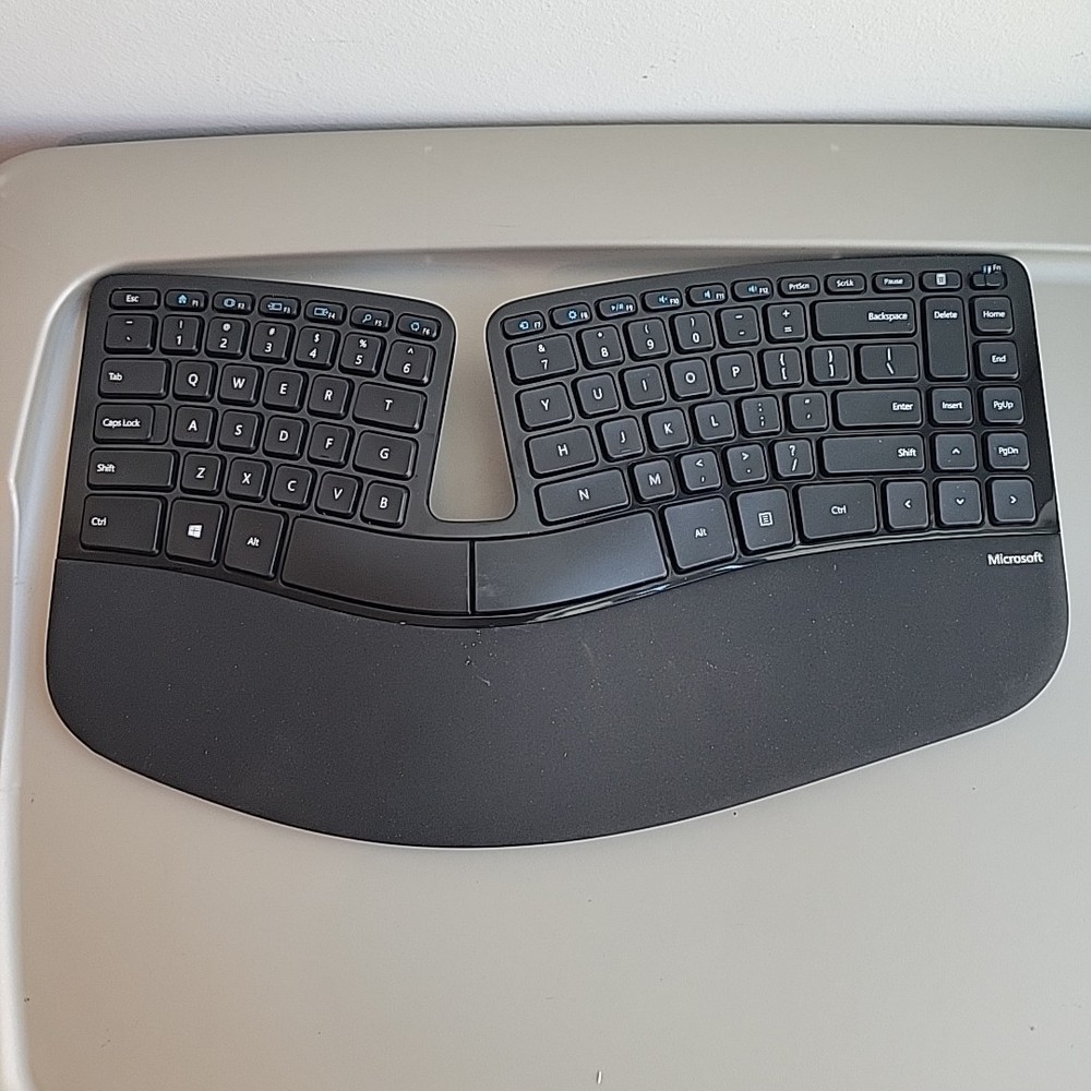 Microsoft Sculpt Ergonomic Desktop Keyboard Mouse Number Pad Bundle - No Dongle