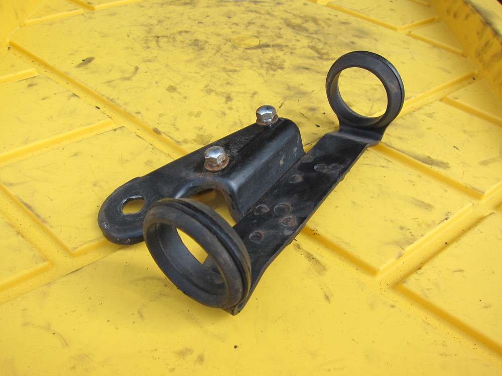 1995 Suzuki GS500 E OEM HEADLIGHT BRACKET