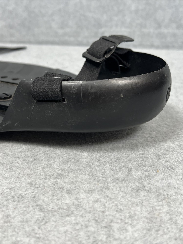 Kickapoo Kickers Fins Adjustable for Float Tube Fishing - Black - Missing Strap
