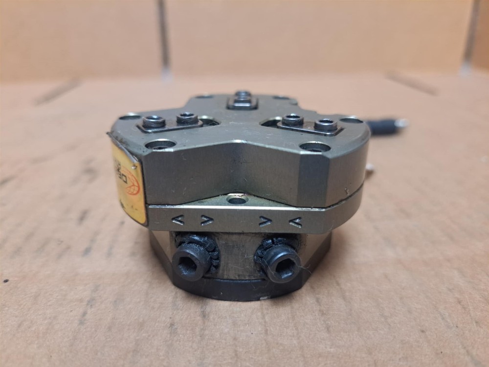 Destaco Pneumatic Centering Gripper Part No. RTH 1M L