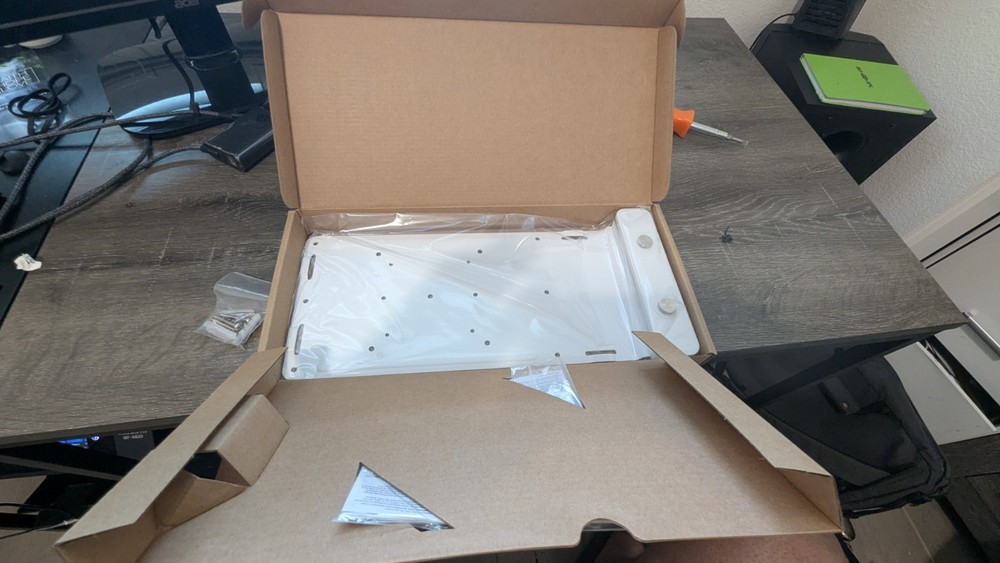 Logitech Compute Mount 952-000097 Brand New!