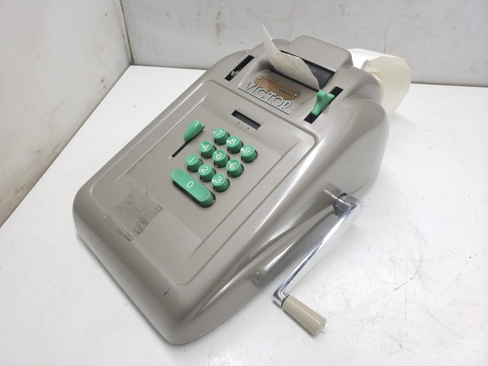 Vintage 700 Series VICTOR adding machine