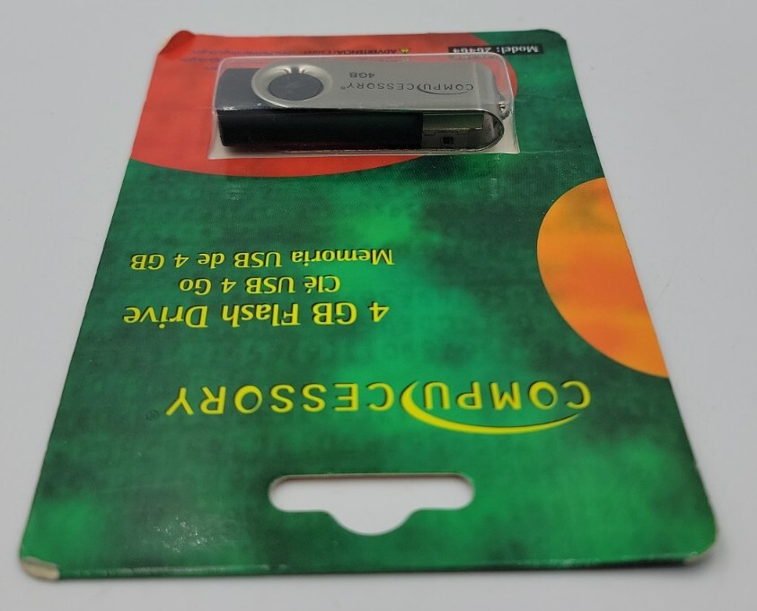 Compucessory CCS26464 4GB USB Flash Drive. New
