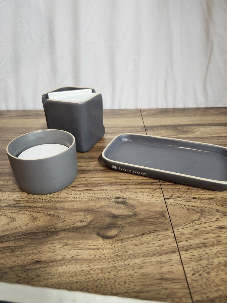 Full Circle Dark Gray Bathroom Set