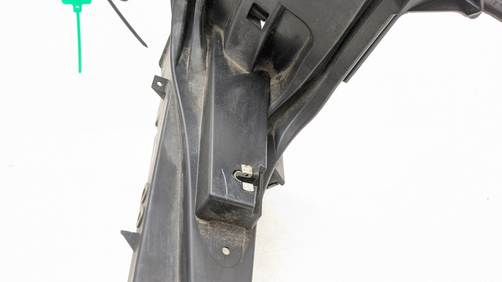 BMW X5 E70 WING MOUNT BRACKET FRONT LEFT PASSENGER SIDE 7157989 2011