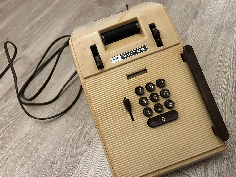 10 KEY ADDING MACHINE Victor EXCELLENT CONDITION Comtometer Untested VINTAGE
