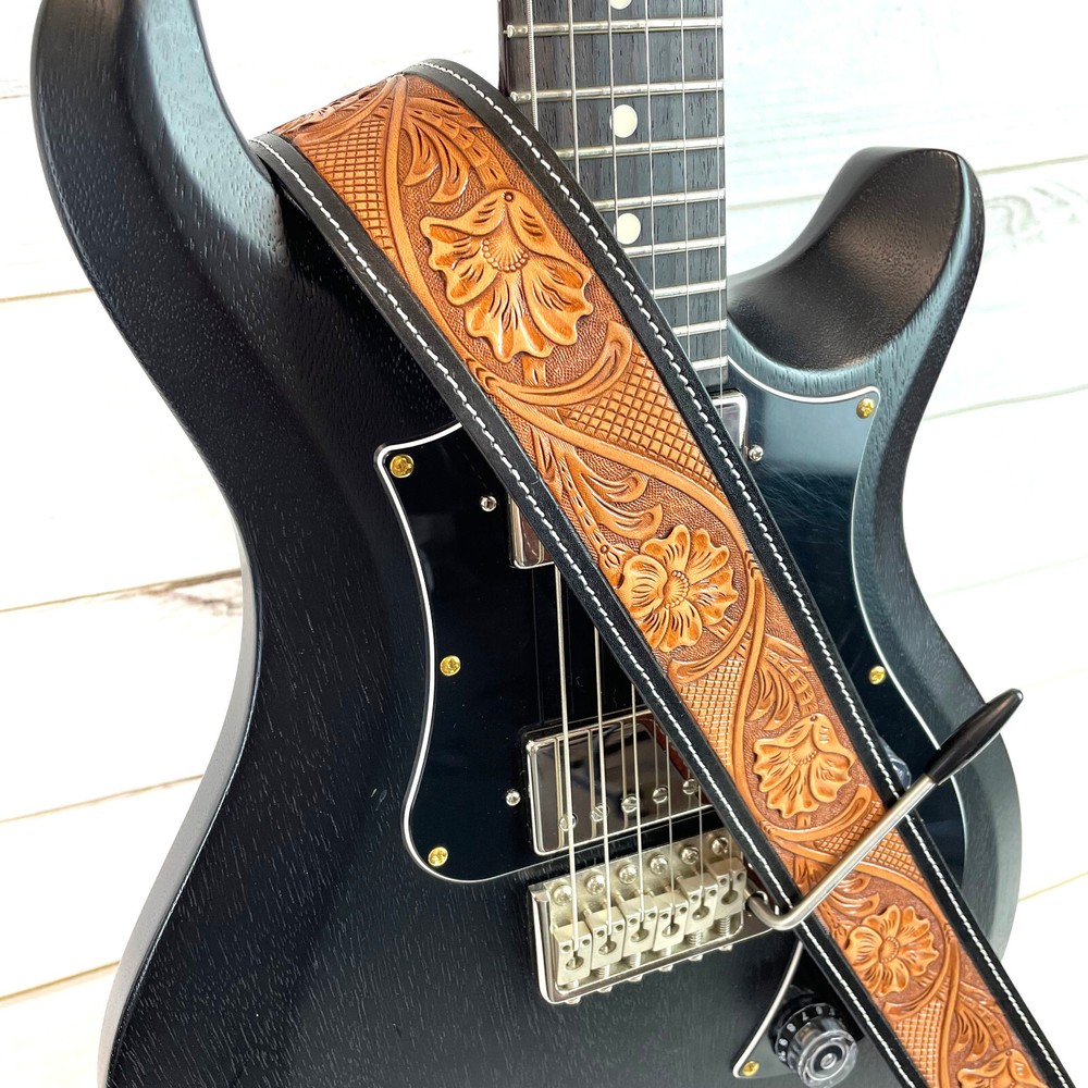 Walker & Williams LC-11 100% Handmade Leather Strap Hand Tooled Live Oak Pattern