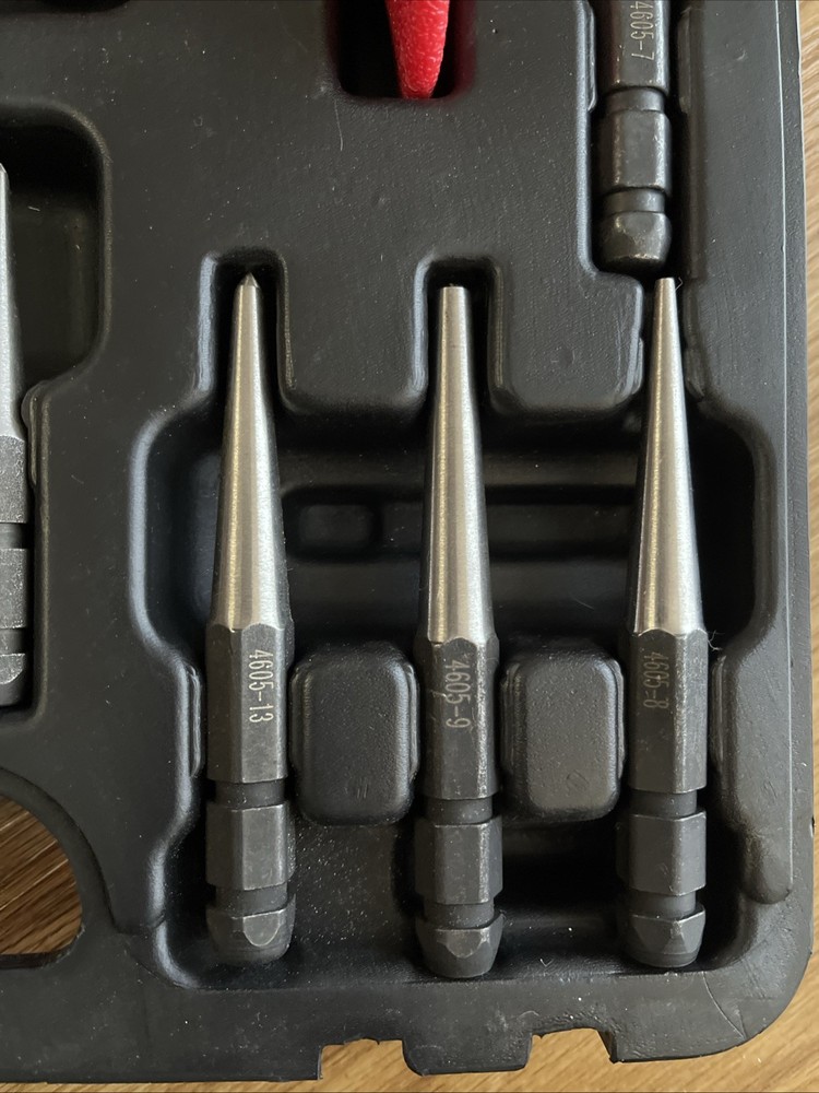 OTC Stinger 4605 Interchangeable Quick Change 13 Piece Punch and Chisel Set