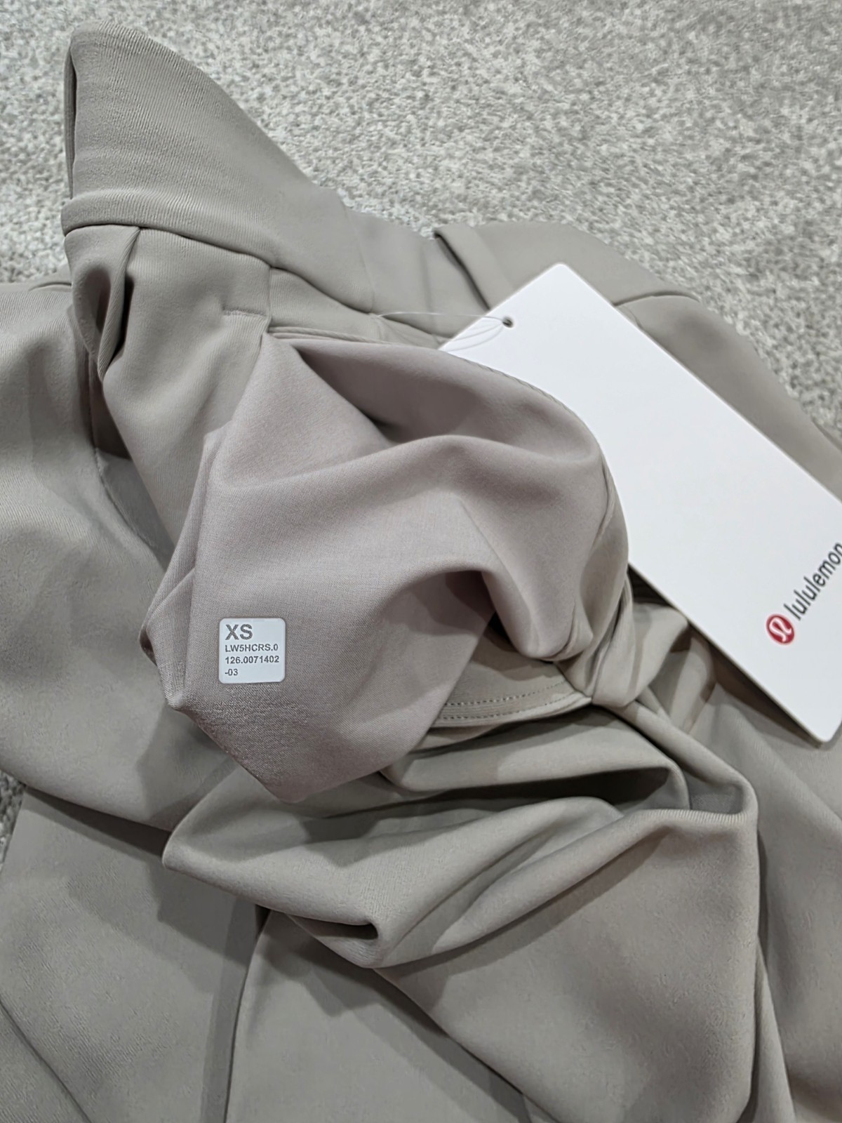 Lululemon Daydrift High-Rise Wide-Leg Trouser Short Size XS Downtown Tan 29.5"