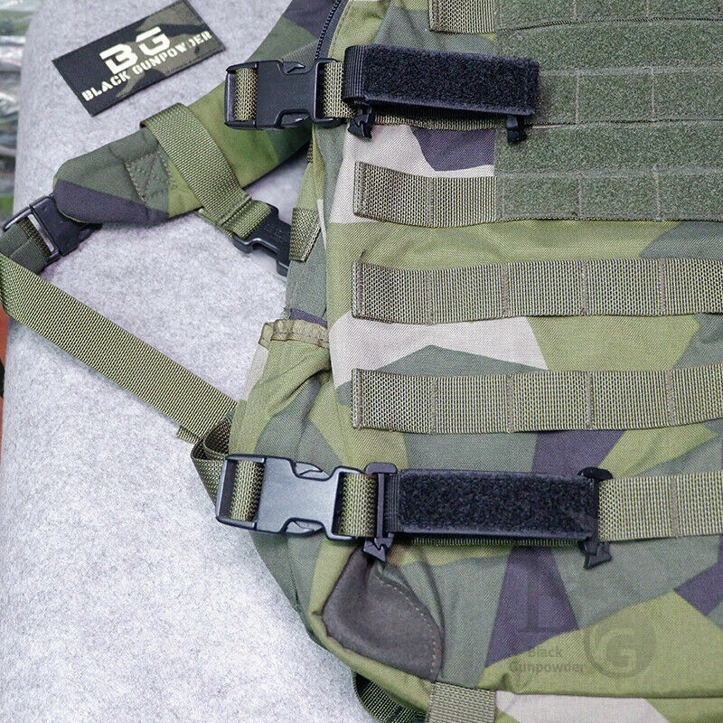 Tactical hook&loop ribbon based mount for MOLLE converter adapter panel patch 1p