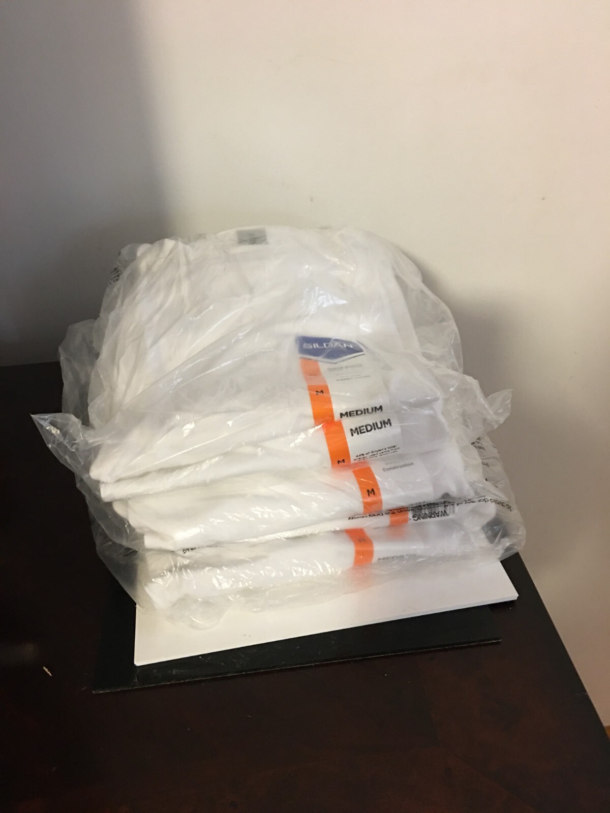 BRAND NEW LOT OF 6 BOYS SIZE M 10-12 GILDAN HEAVY COTTON SHORT SLEEVE WHITE tees