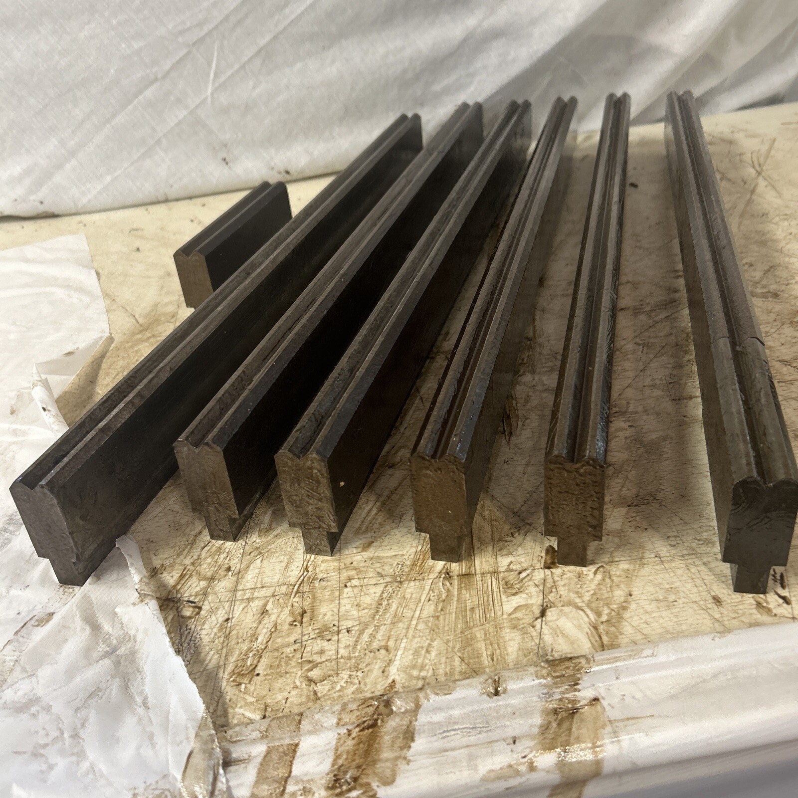 3/8” V Opening Bottom Die, 2’-12’ Long, 18 Gauge Bottom Die, .375”v, No.2-3/8”.