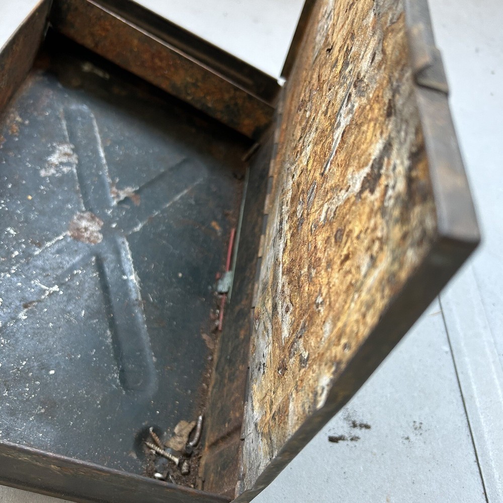 Vintage TOYOTA MOTOR Tool Box Toolbox Case Storage Lockable Old Logo