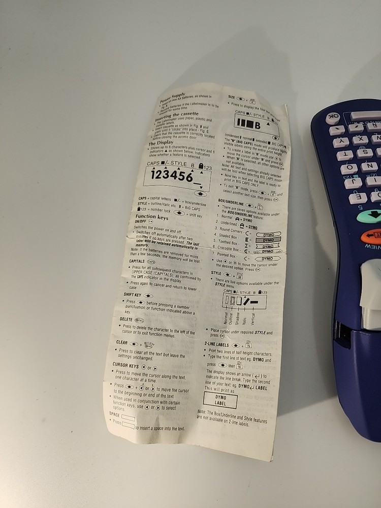 DYMO 2000 Letra Tag Handheld Personal Label Maker Printer 1/2 Inch Label Works