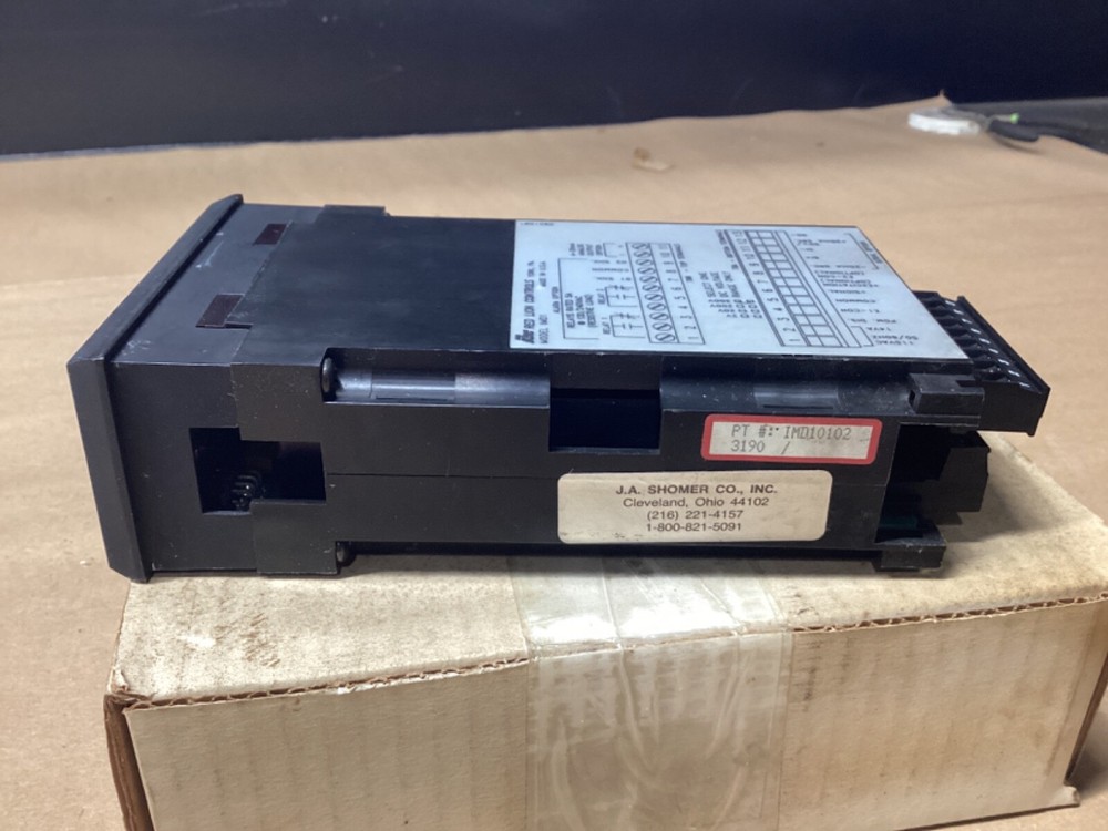 RED LION CONTROLS IMD1 DIGITAL PANEL VOLTAGE METER, #114A110PR2*CO