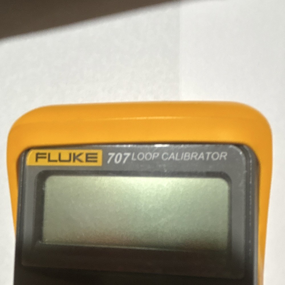 Fluke 707 Loop Calibrator Process Tool MPN 707 with Accessories and Case