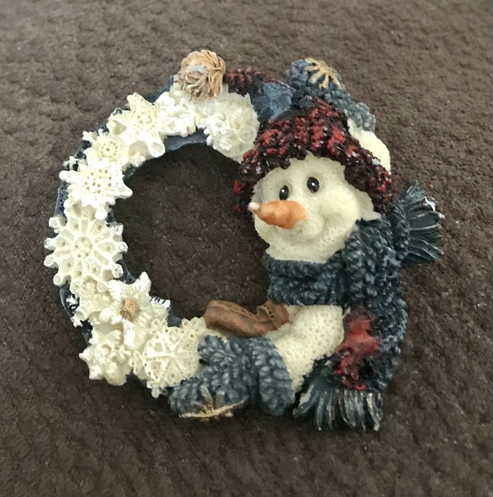 HANDMADE CHUNKY VINTAGE CHRISTMAS BROOCH - SNOWMAN