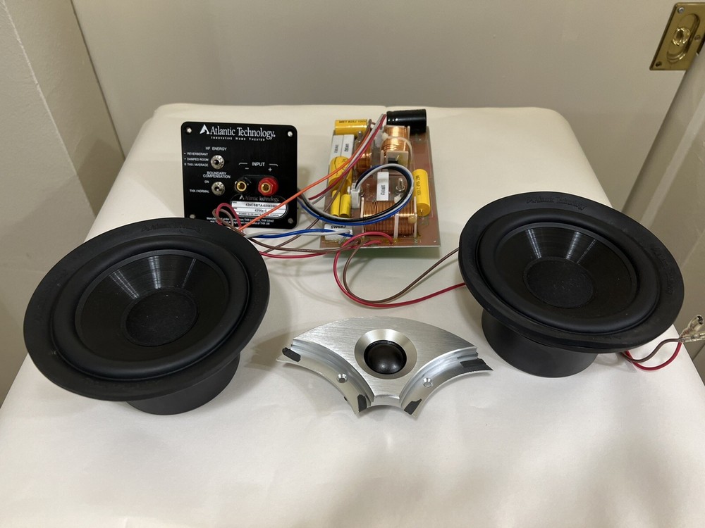 Atlantic Technology 4200e C Speakers + Crossover