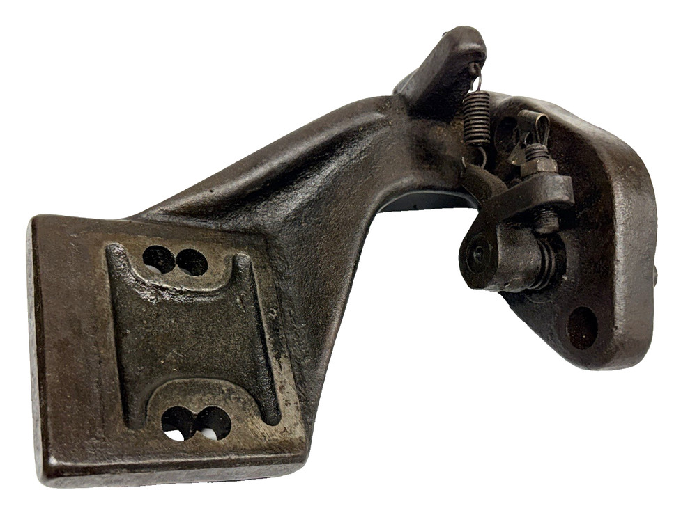 No 1041 WIZARD Magneto Bracket for 1 - 7HP Hit Miss Engine NICE SHAPE