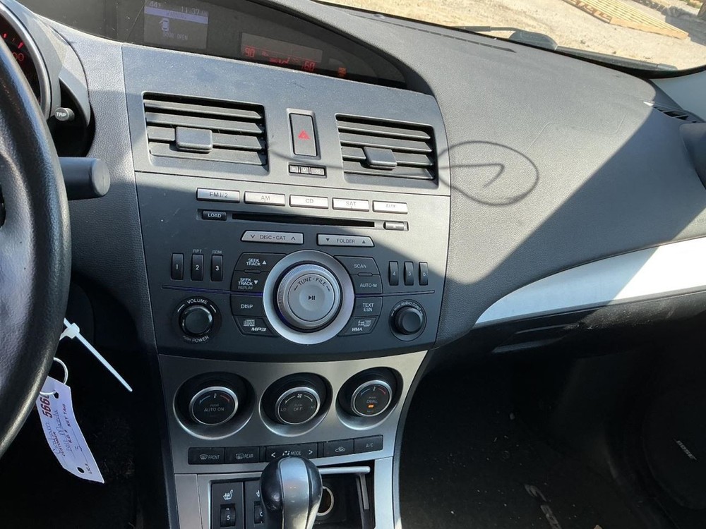 3 2011 Glove Box 4998884