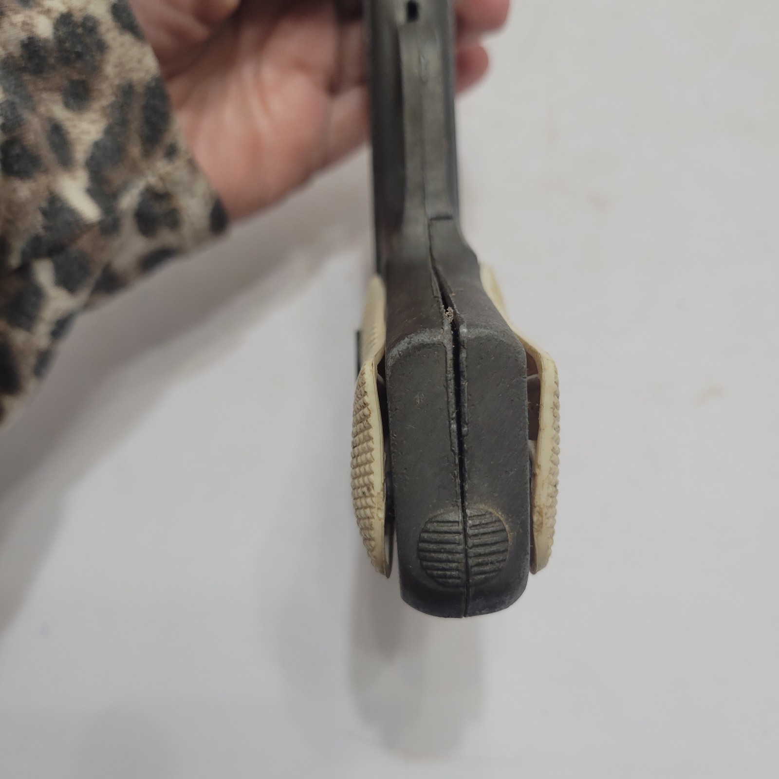 VINTAGE HUBLEY ARMY 45 CAP GUN - COLT 1911