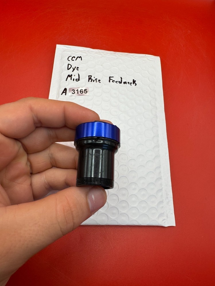 CCM Dye Mid Rise Feedneck